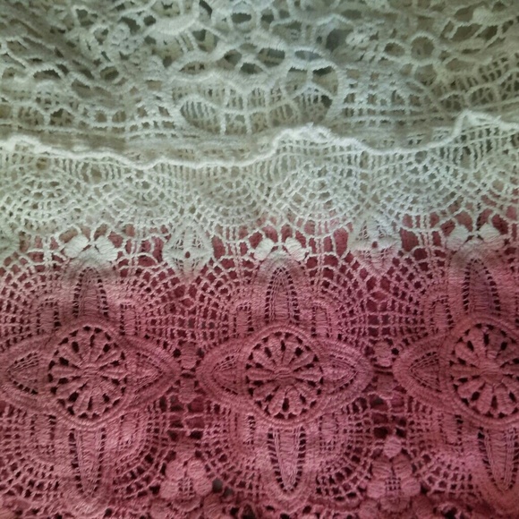 American Eagle Crochet DipDye/2-tone top SizeSmall - Picture 7 of 8